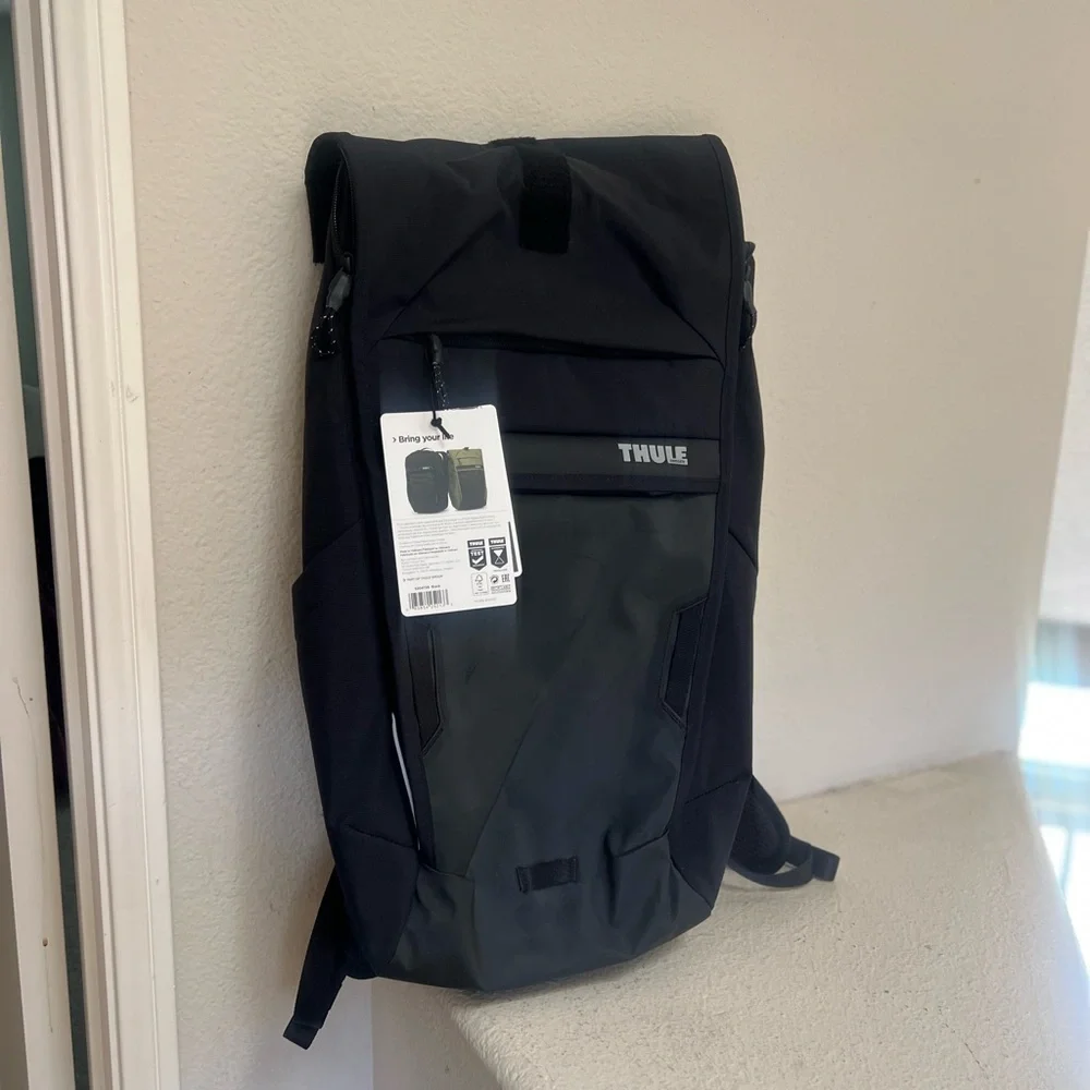 Thule Paramount Commute 18L Backpack Black Cycling Laptop Bag 3204729 NEW